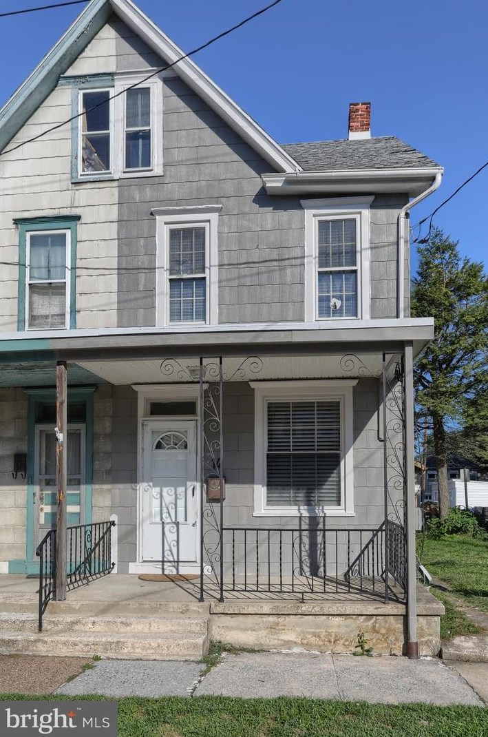 14 Locust St, Lemoyne, PA 17043