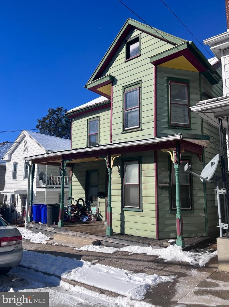 109 E Orange St, Lees Cross Roads, PA 17257