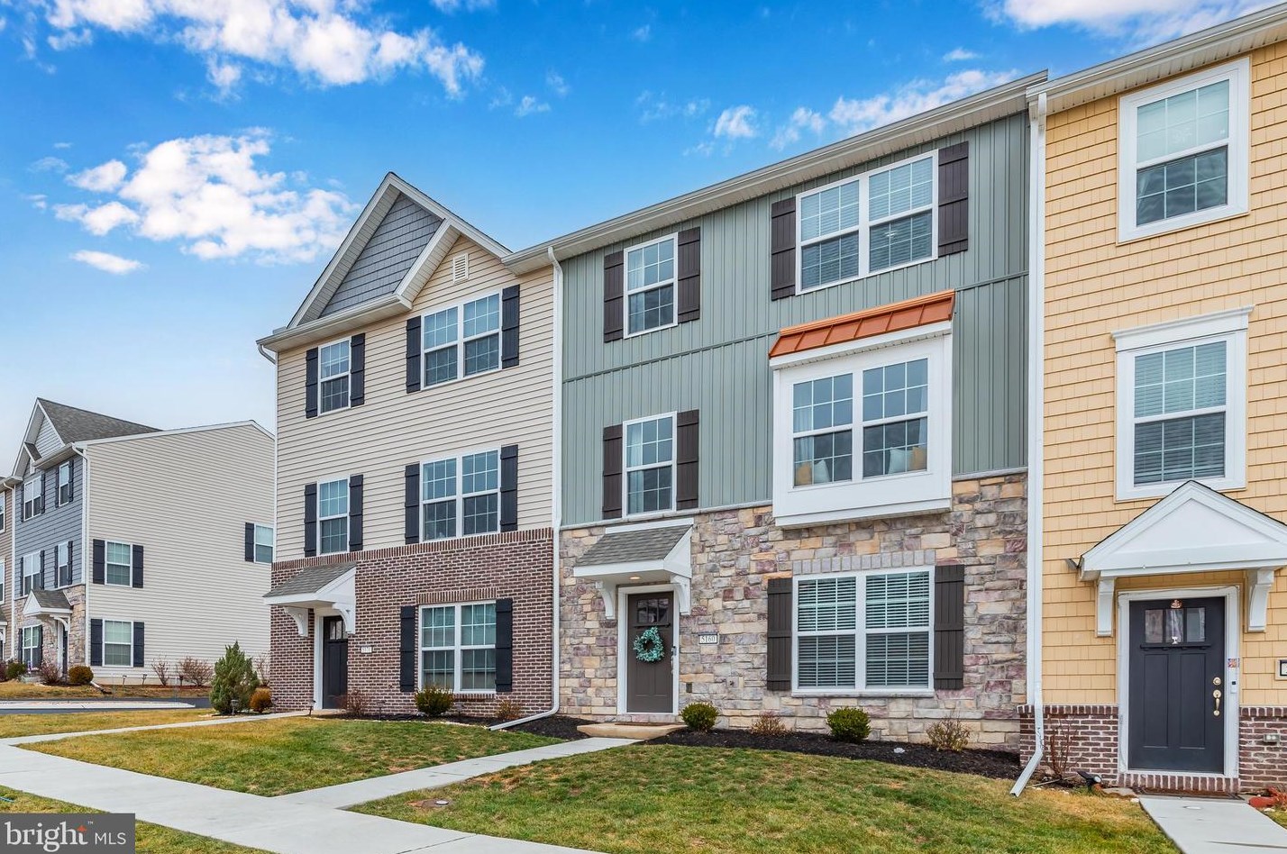 5160 Laurel Valley Ln, West Enola PA  17025-2282 exterior