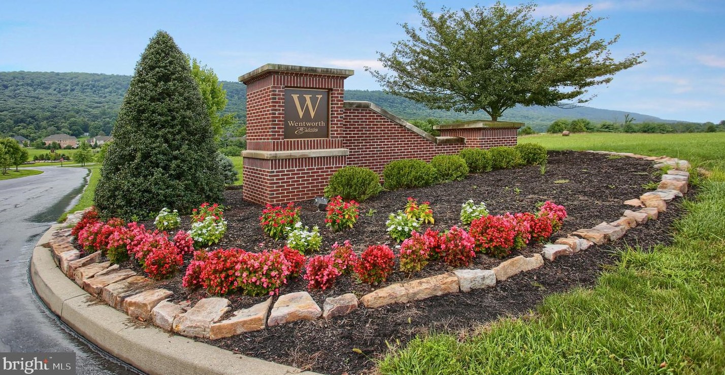 2303 Claridge Ct, West Enola, PA 17025