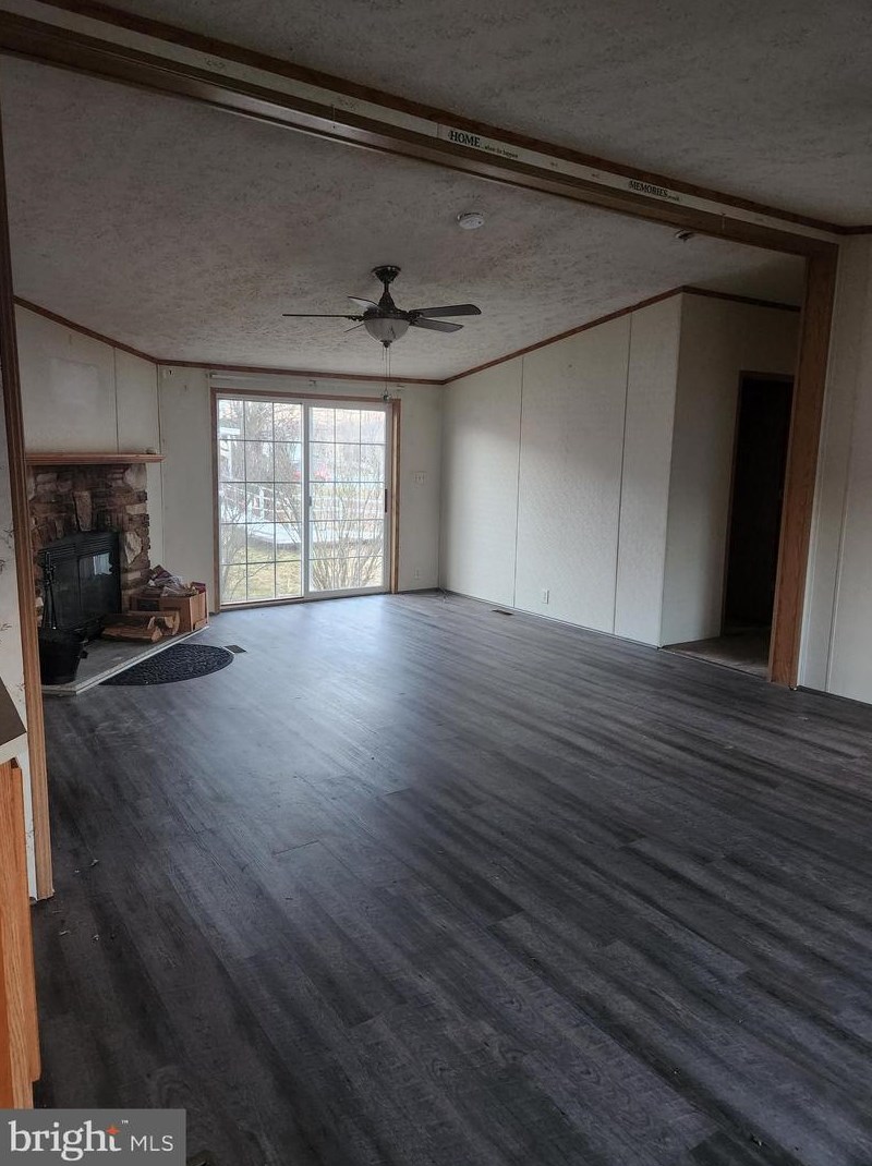 98 Vasilios Dr, Carlisle, PA 17015