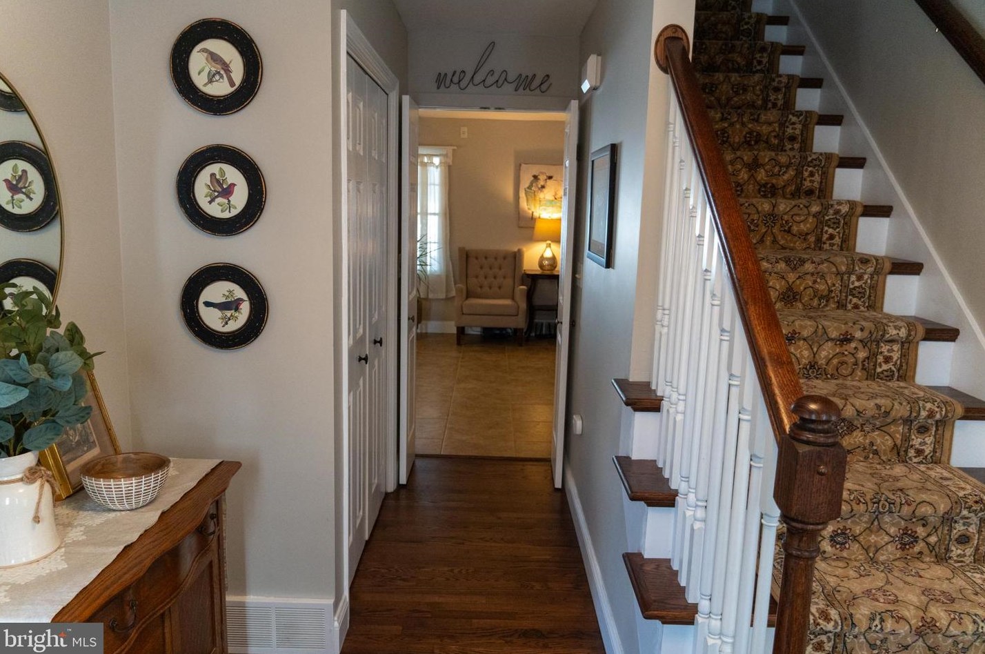 703 Sunhaven Cir, Navy Sup Dpt, PA 17055