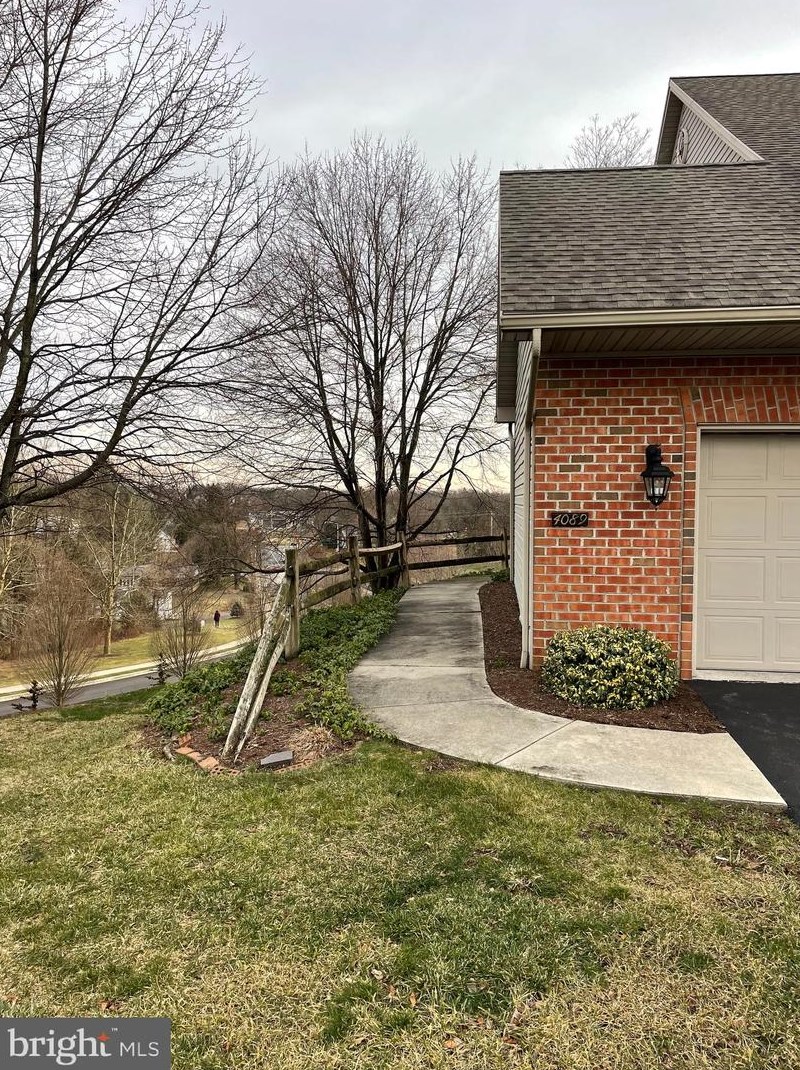 4089 Rufus King Ct, West Enola, PA 17025-1468