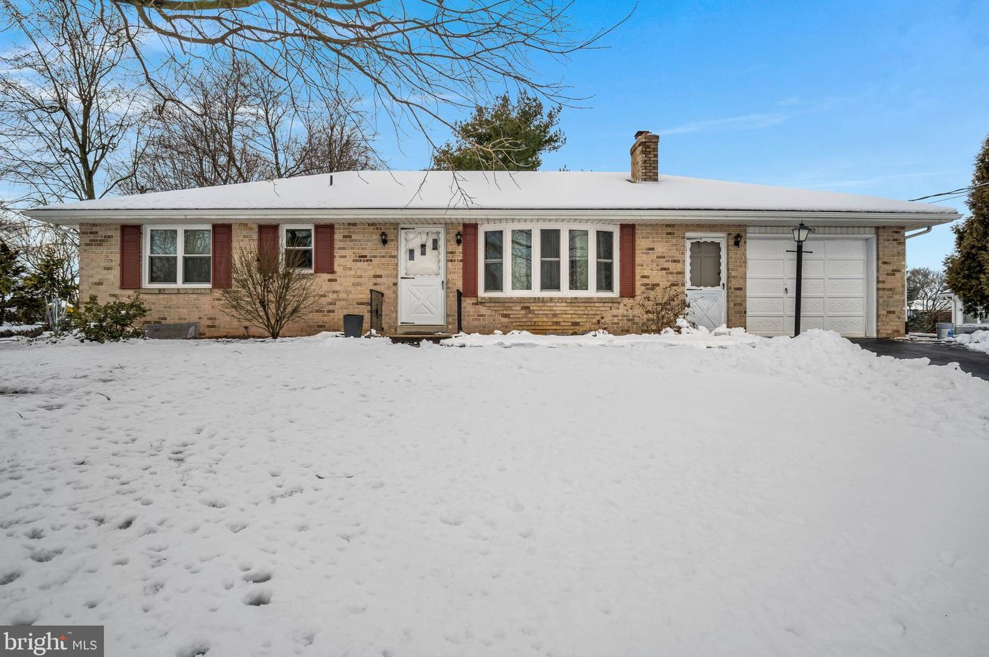 26 Cardinal Dr, Carlisle, PA 17015-4309