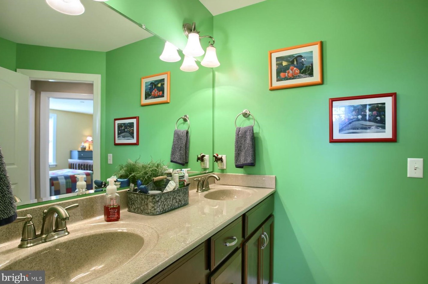 250 Pne Crk Dr, Carlisle PA  17013-9611 exterior