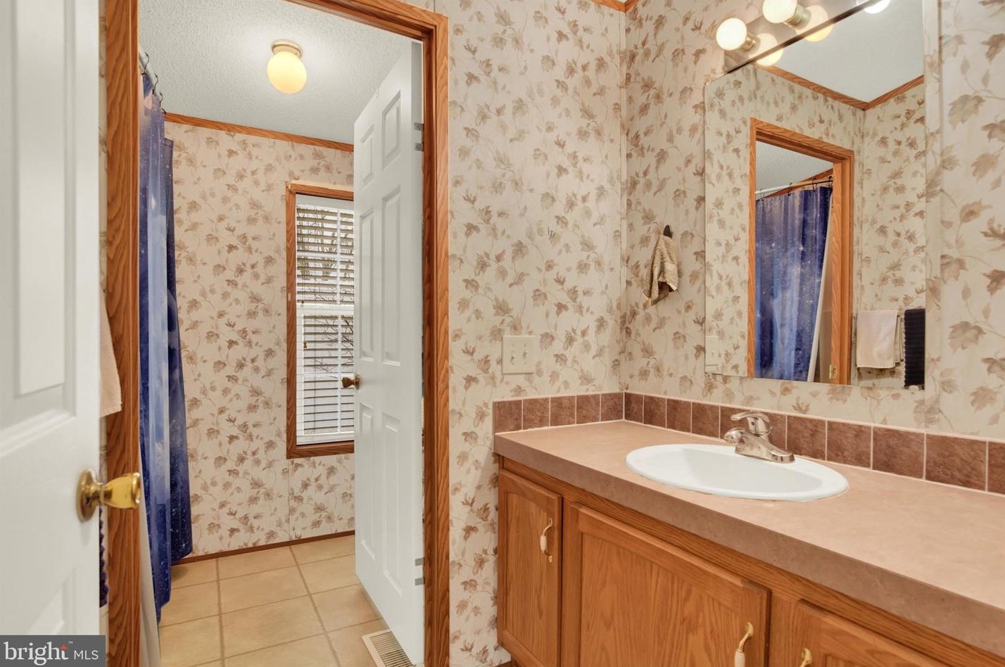 45 Cherry Ln, Carlisle PA  17015-7852 exterior