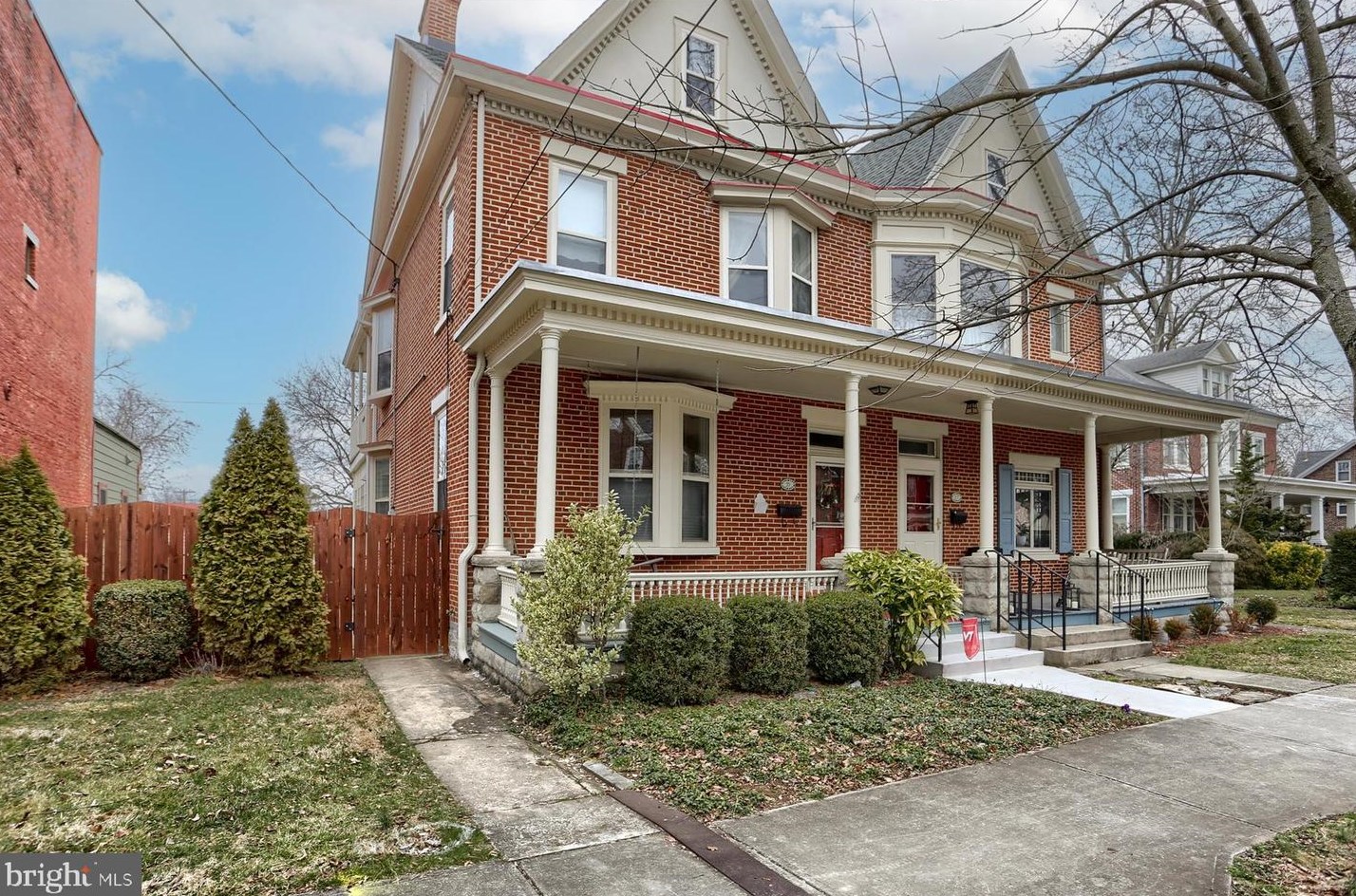 35 Ridge St, Carlisle, PA 17013-3926