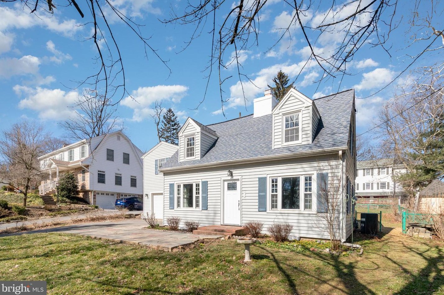 911 Ohio Ave, Lemoyne, PA 17043