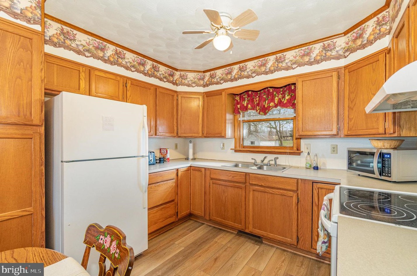 75 W Main Street W, Walnut Bottom, PA 17266