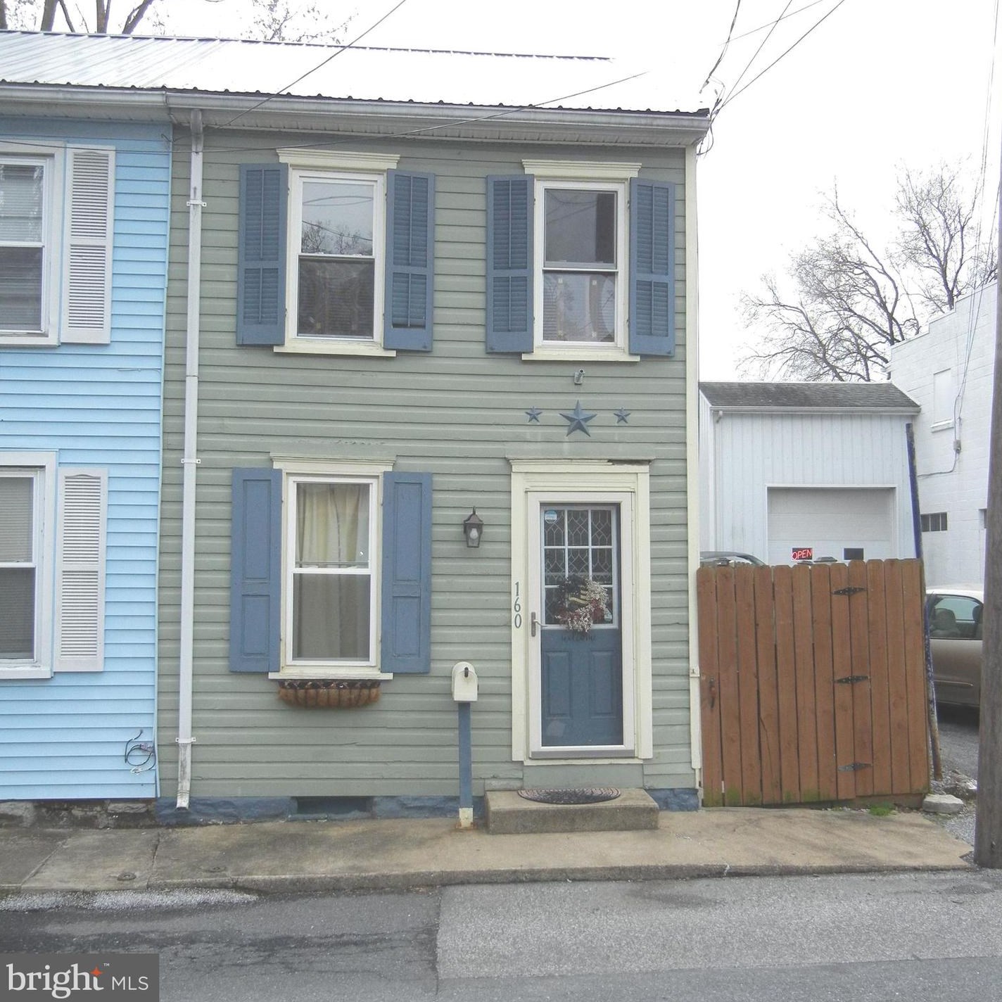 160 Chapel Ave, Carlisle, PA 17013-3435
