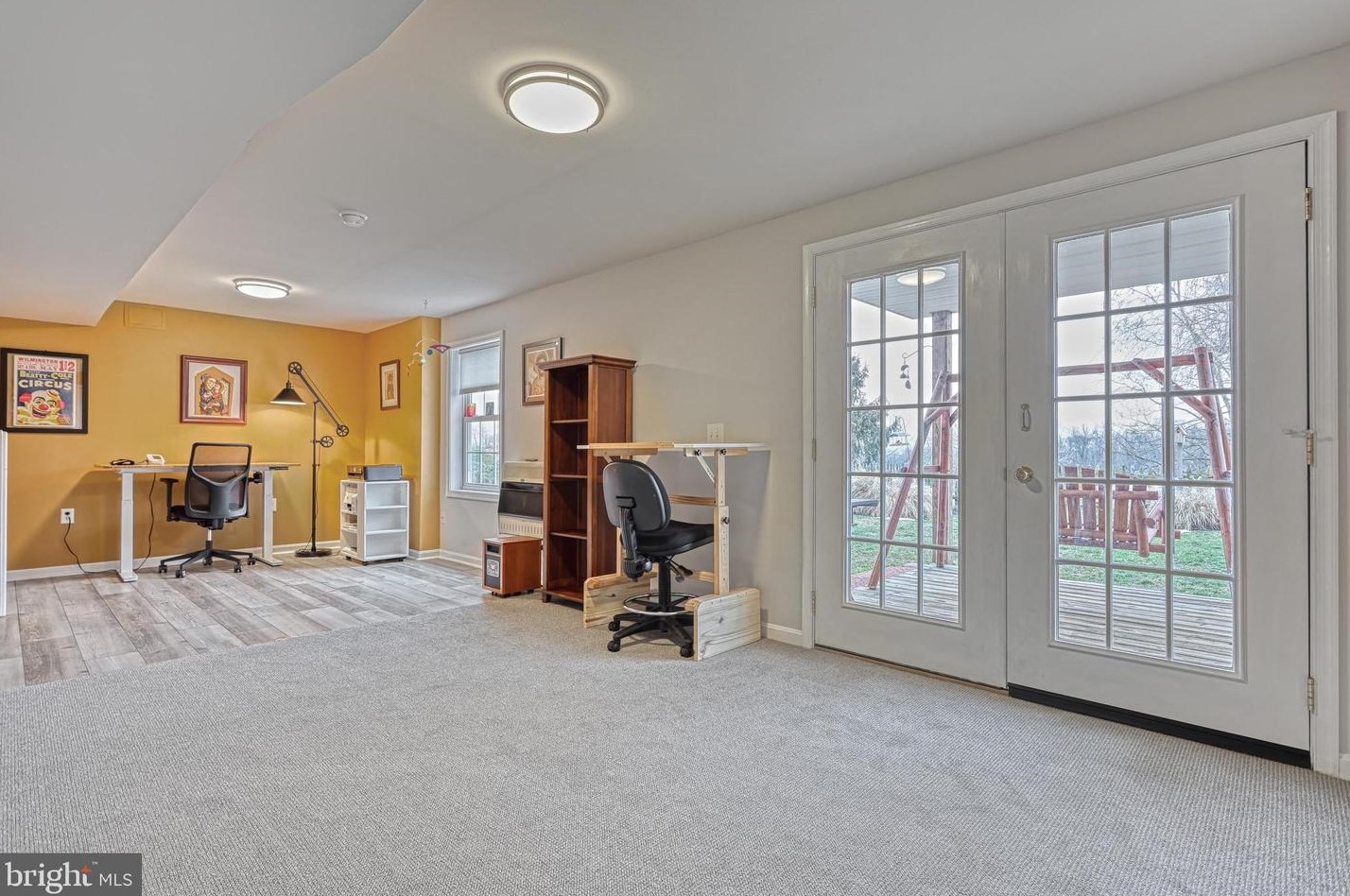 84 Cottonwood Ct, Carlisle PA  17013-8137 exterior