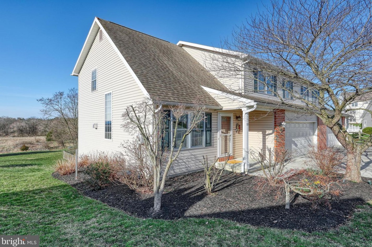 84 Cottonwood Ct, Carlisle, PA 17013