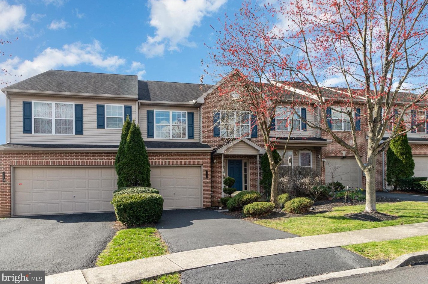 1194 Egret Ct, Navy Sup Dpt, PA 17050-8338