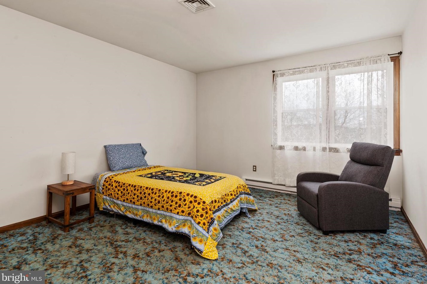 35 Church Rd, Carlisle PA  17015-9332 exterior