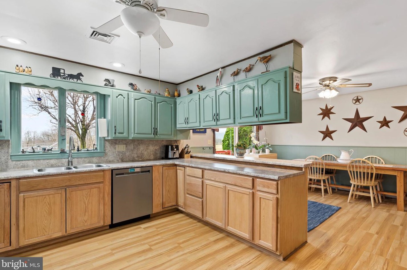 35 Church Rd, Carlisle PA  17015-9332 exterior