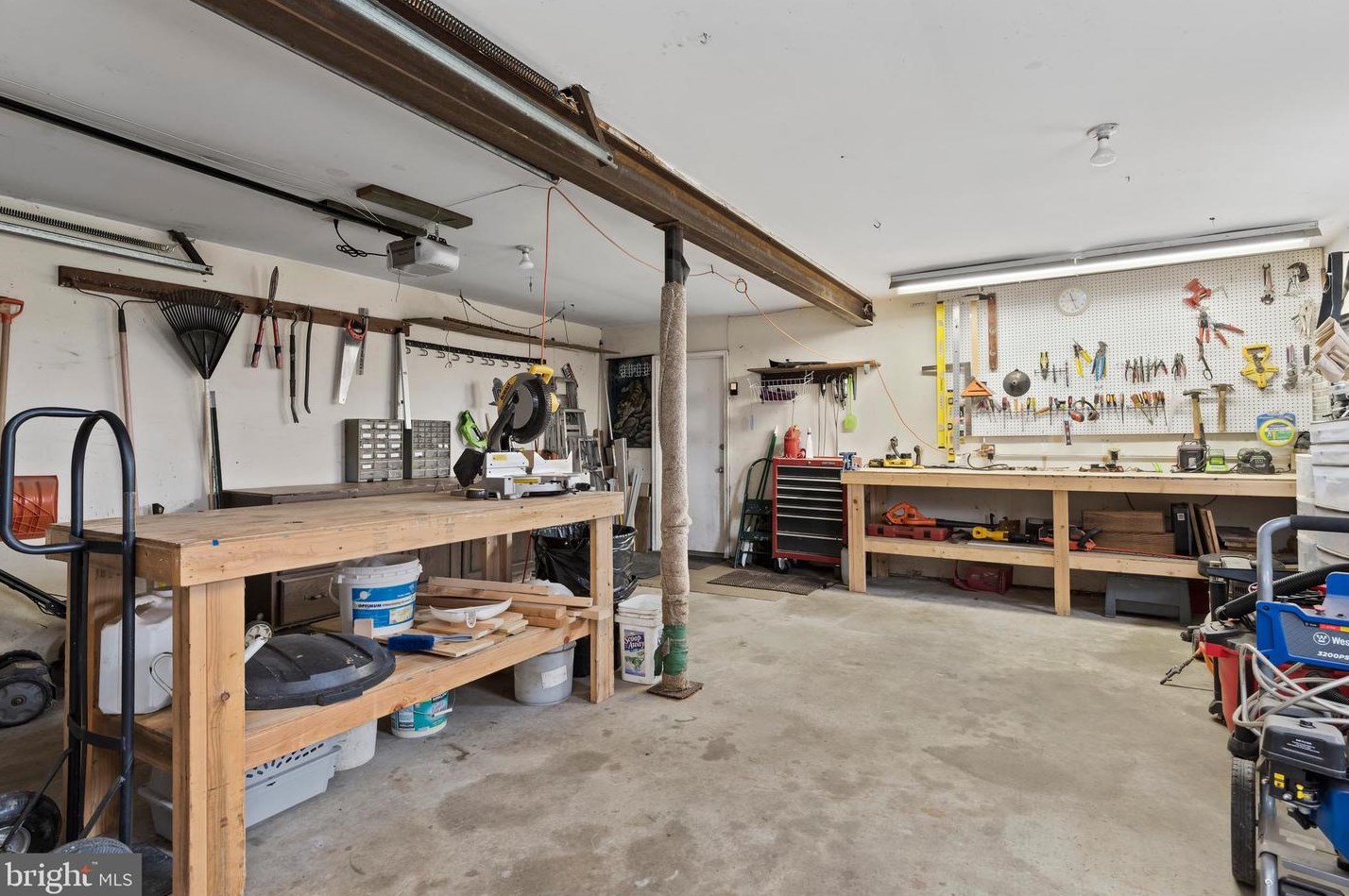 35 Church Rd, Carlisle PA  17015-9332 exterior