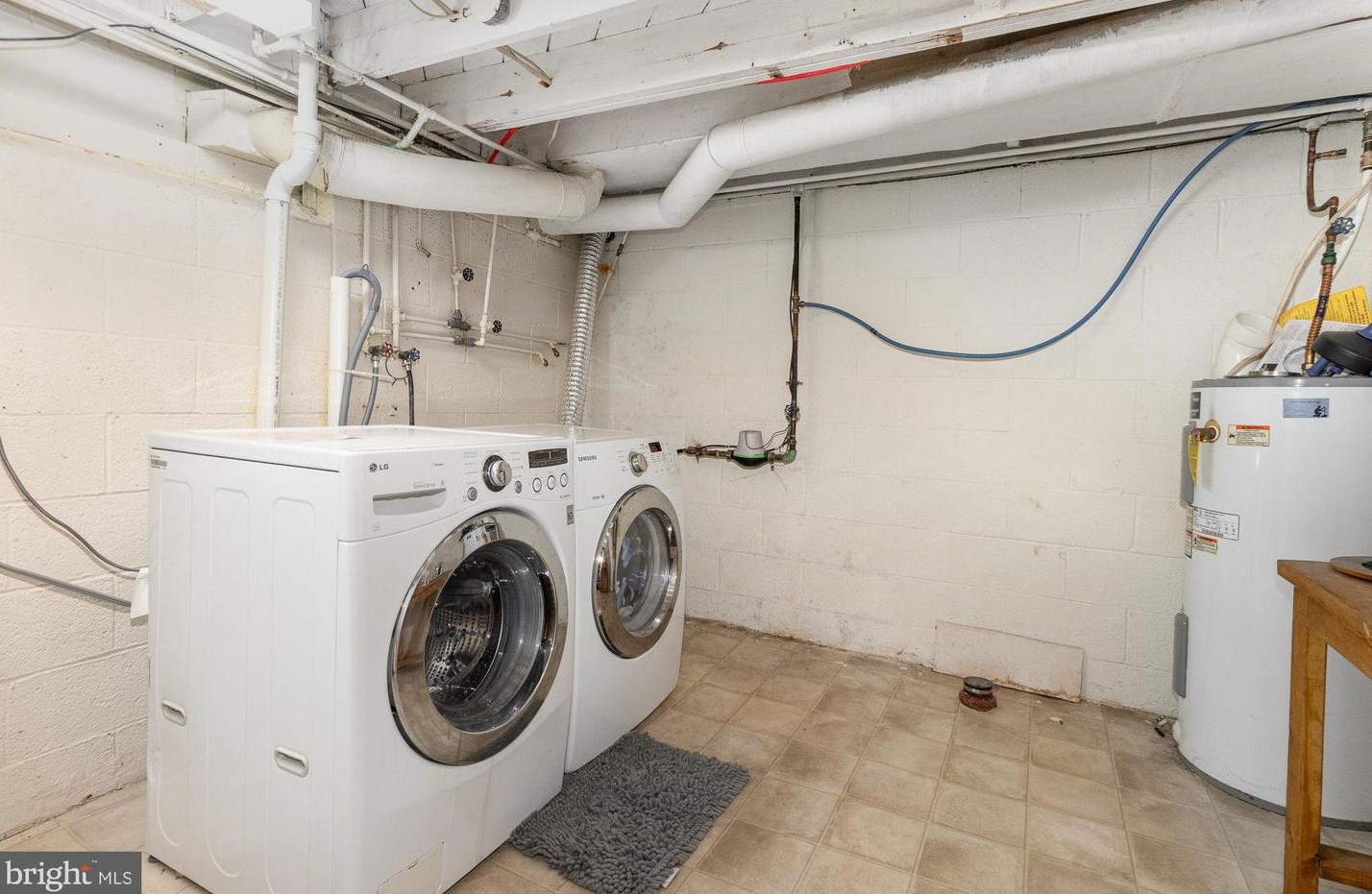 1001 Pitt St, Carlisle PA  17013-1427 exterior