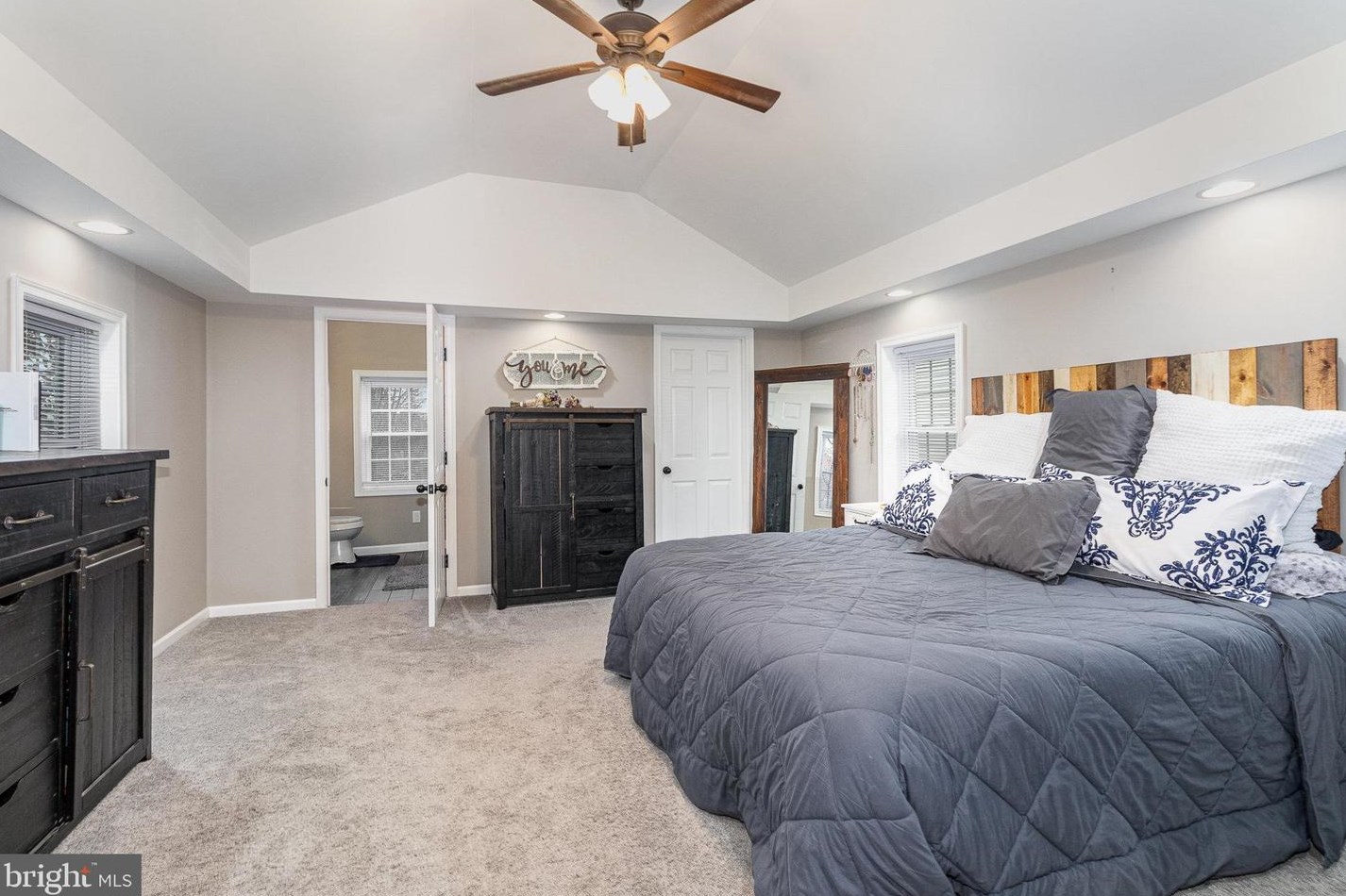 261 Hanover St, Carlisle PA  17013-3905 exterior