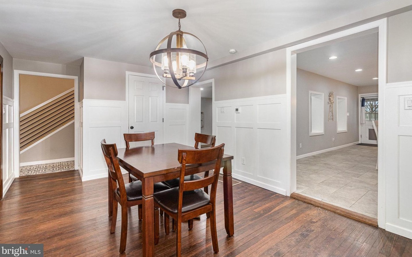 261 Hanover St, Carlisle PA  17013-3905 exterior