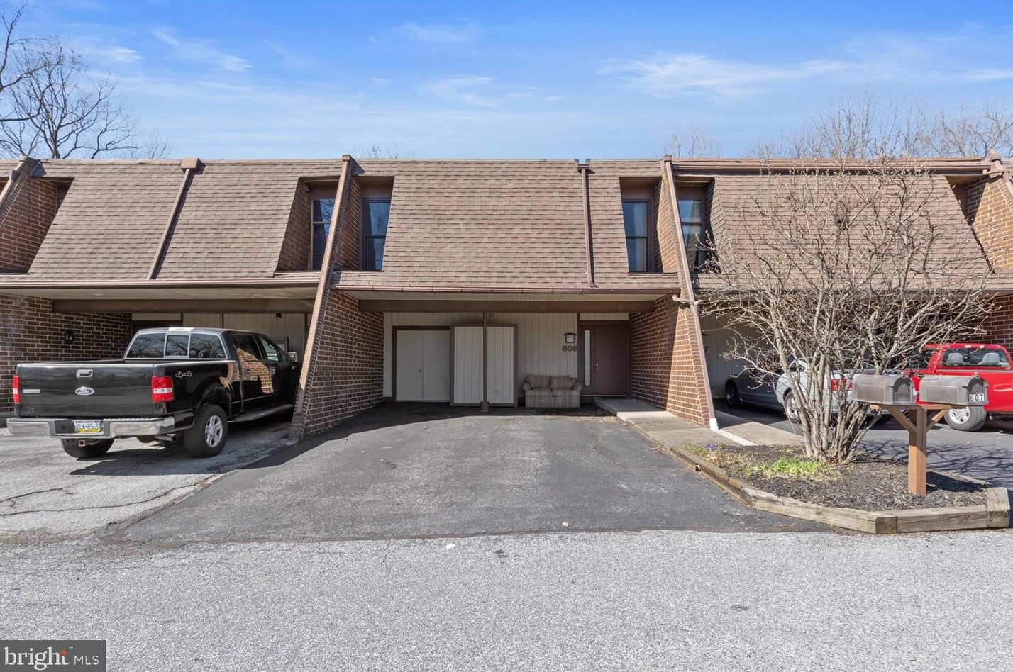 605 Cedar Ridge Ln, Navy Sup Dpt, PA 17055