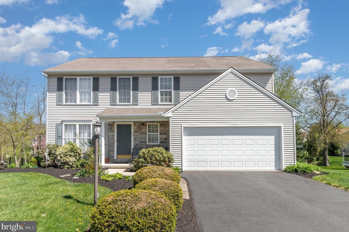 196 Edenderry Way, West Enola, PA 17025