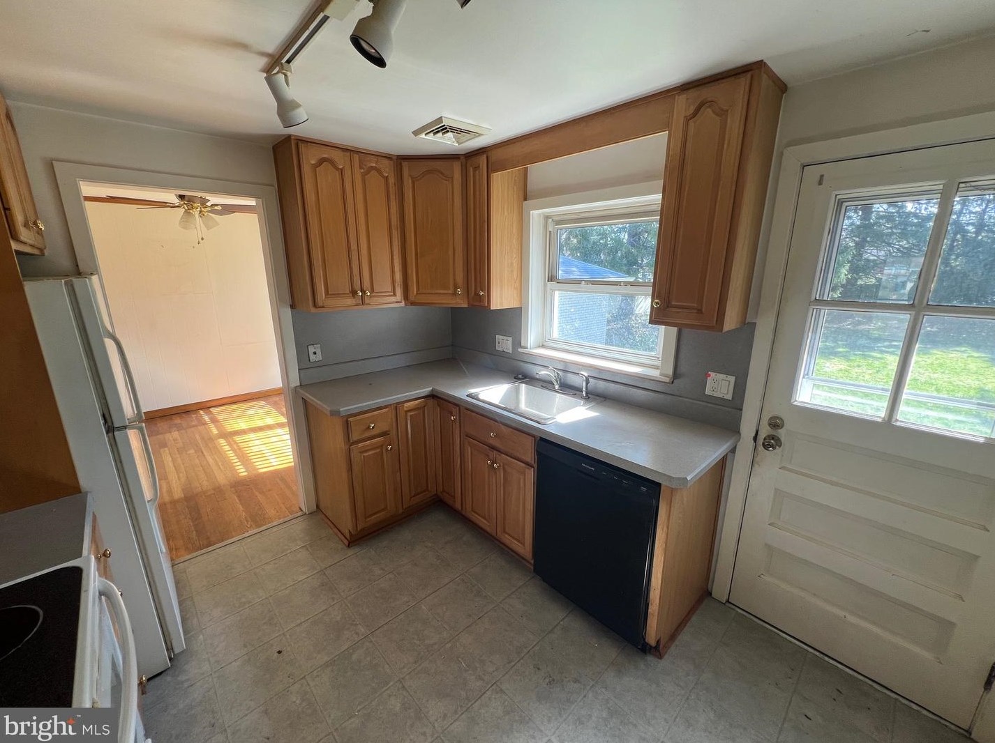 640 Walton St, Lemoyne PA  17043-2032 exterior