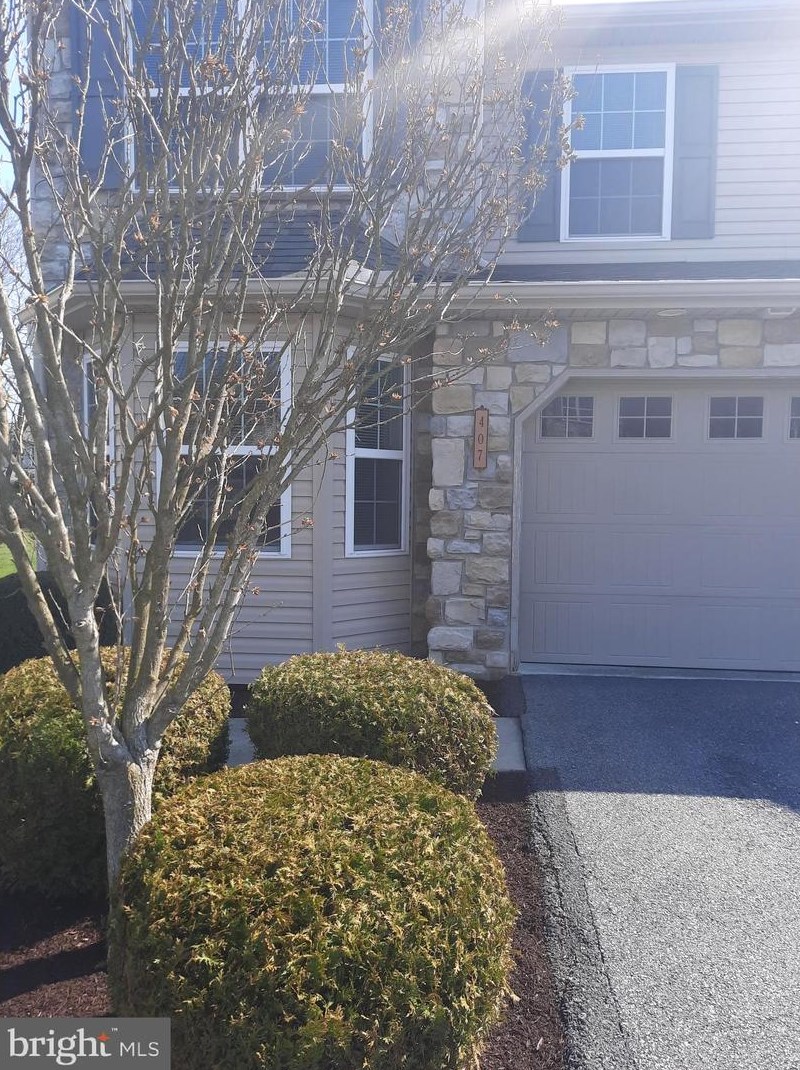 407 Mercury Dr, Navy Sup Dpt, PA 17050-5273