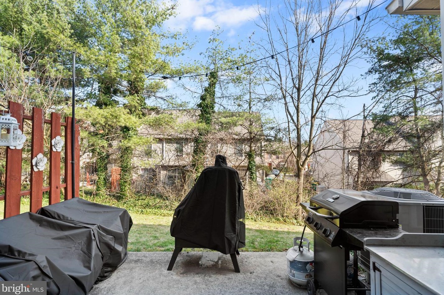 1484 Timber Brook Dr, Navy Sup Dpt PA  17050-9164 exterior