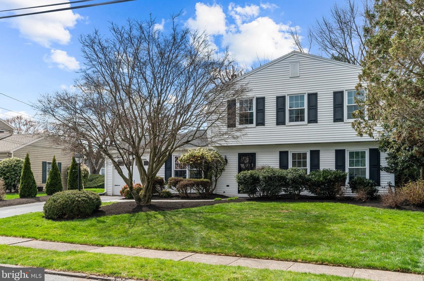 1466 Clover Rd, Camp Hill, PA 17011-1101