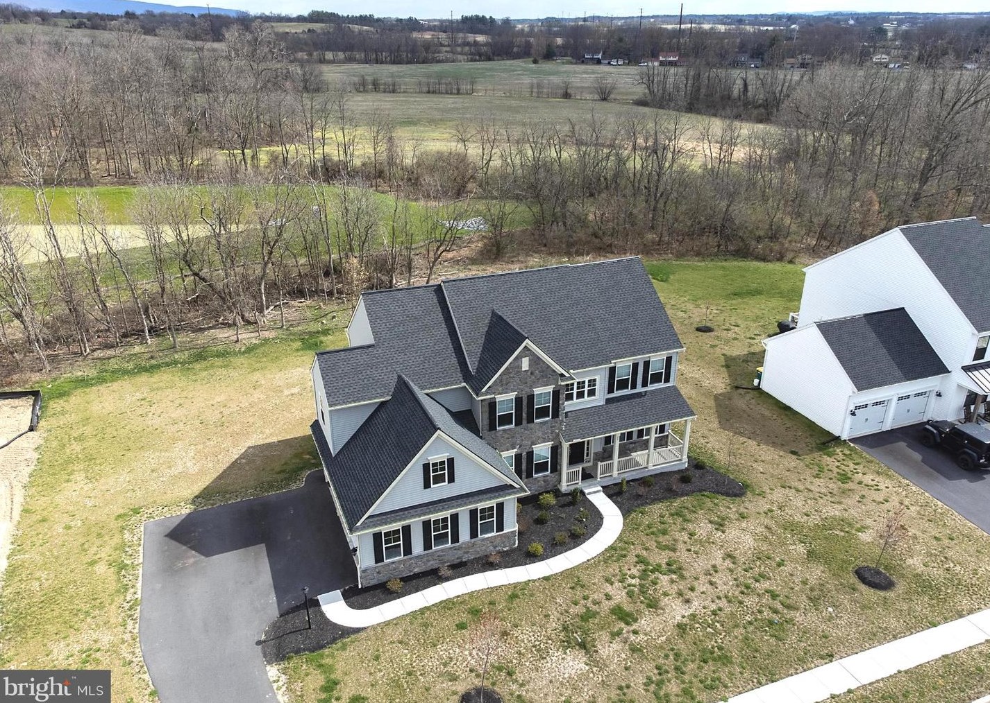 26 Country Side Dr, Carlisle, PA 17013-8419