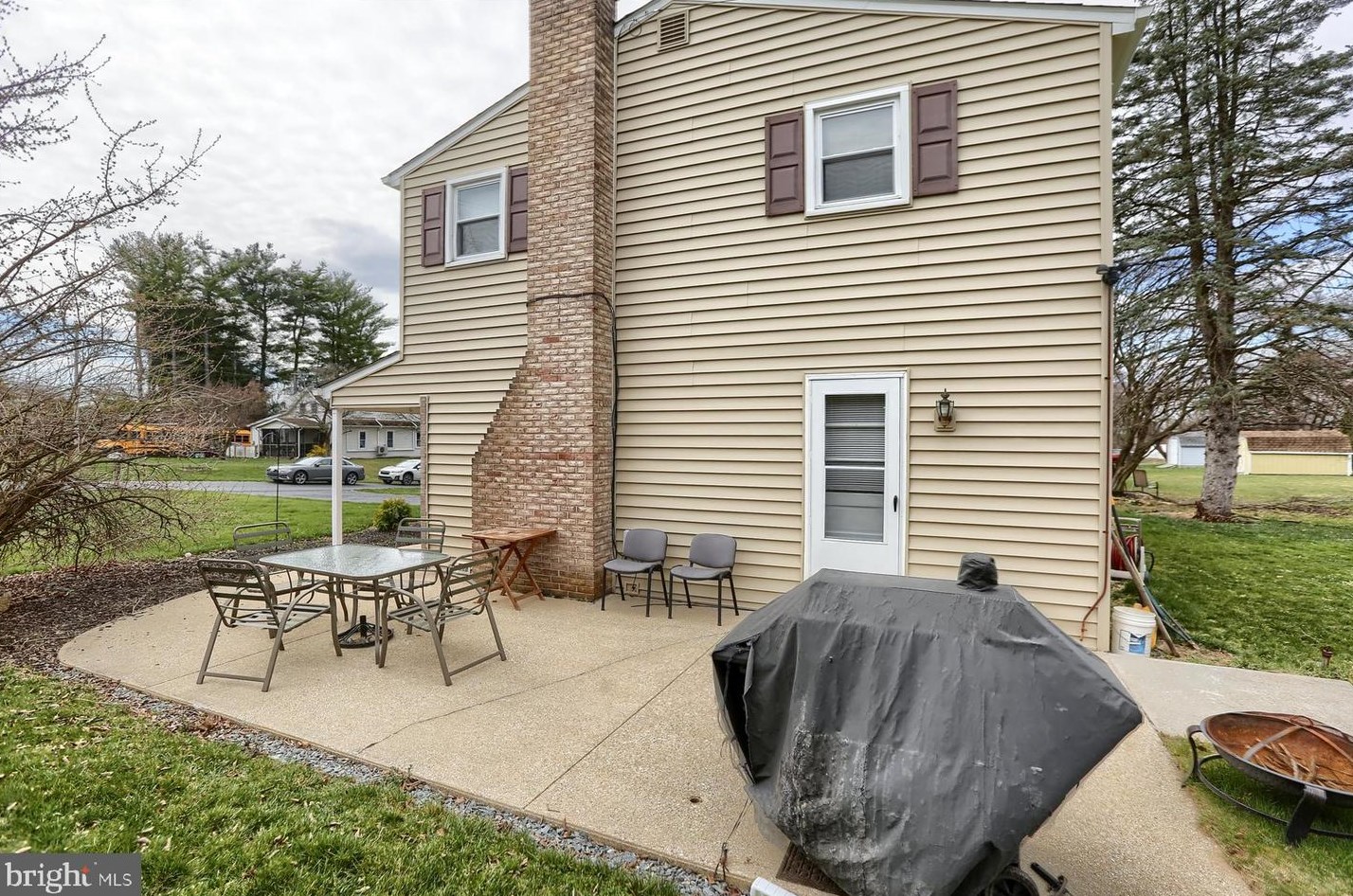 904 Herman Dr, Navy Sup Dpt PA  17055-5780 exterior