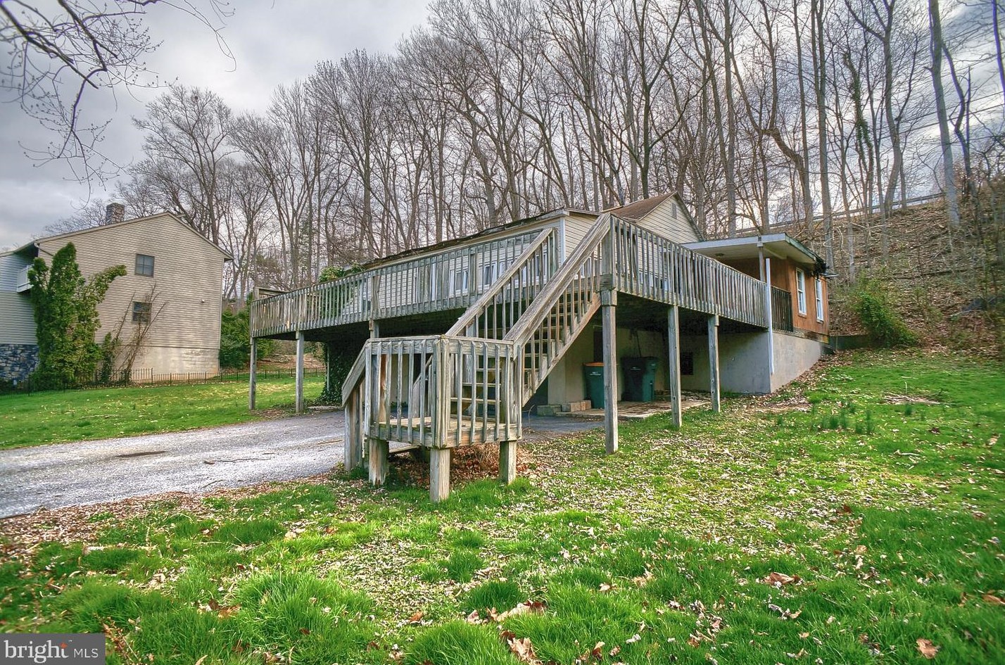 428 Prowell Dr, Camp Hill, PA 17011-1469