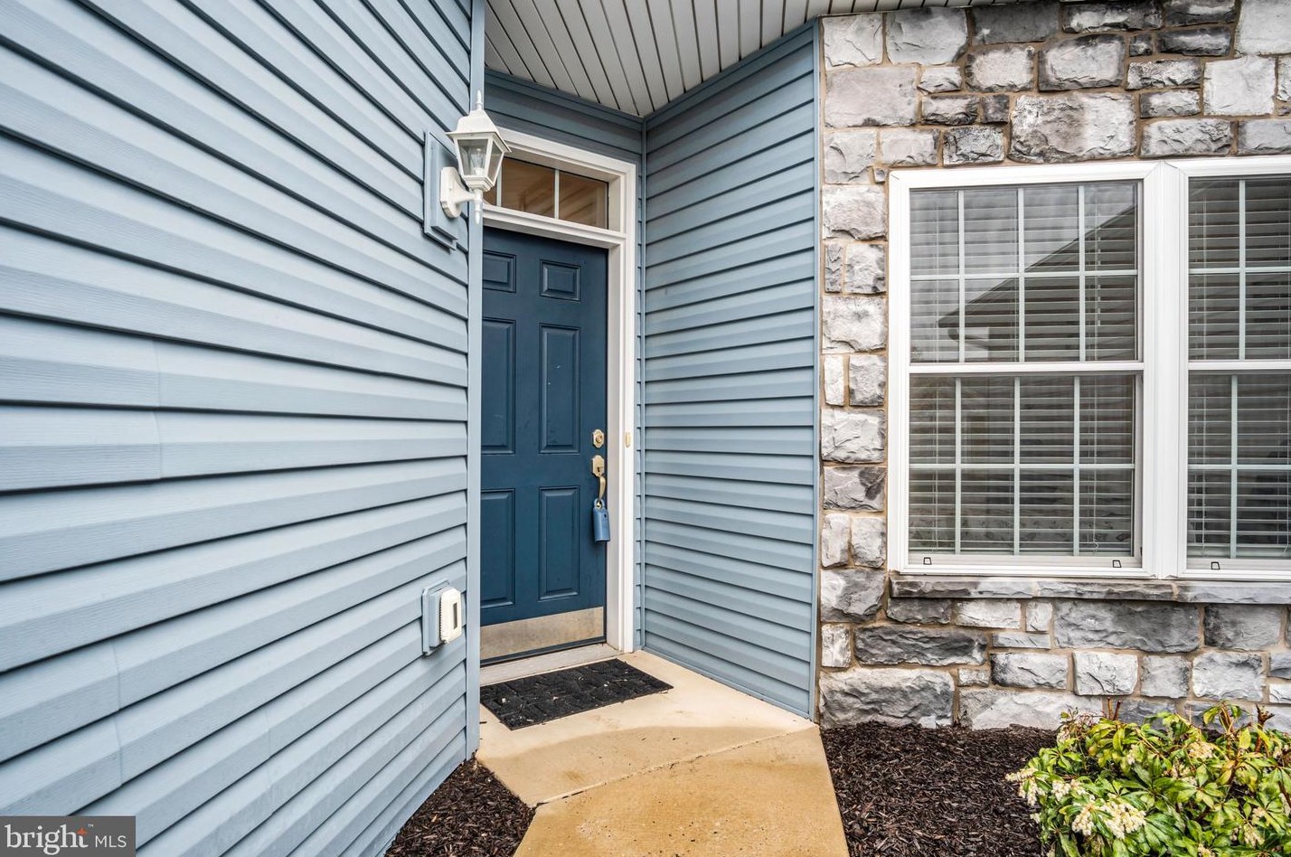 155 Lehman Dr, Carlisle, PA 17013-8564