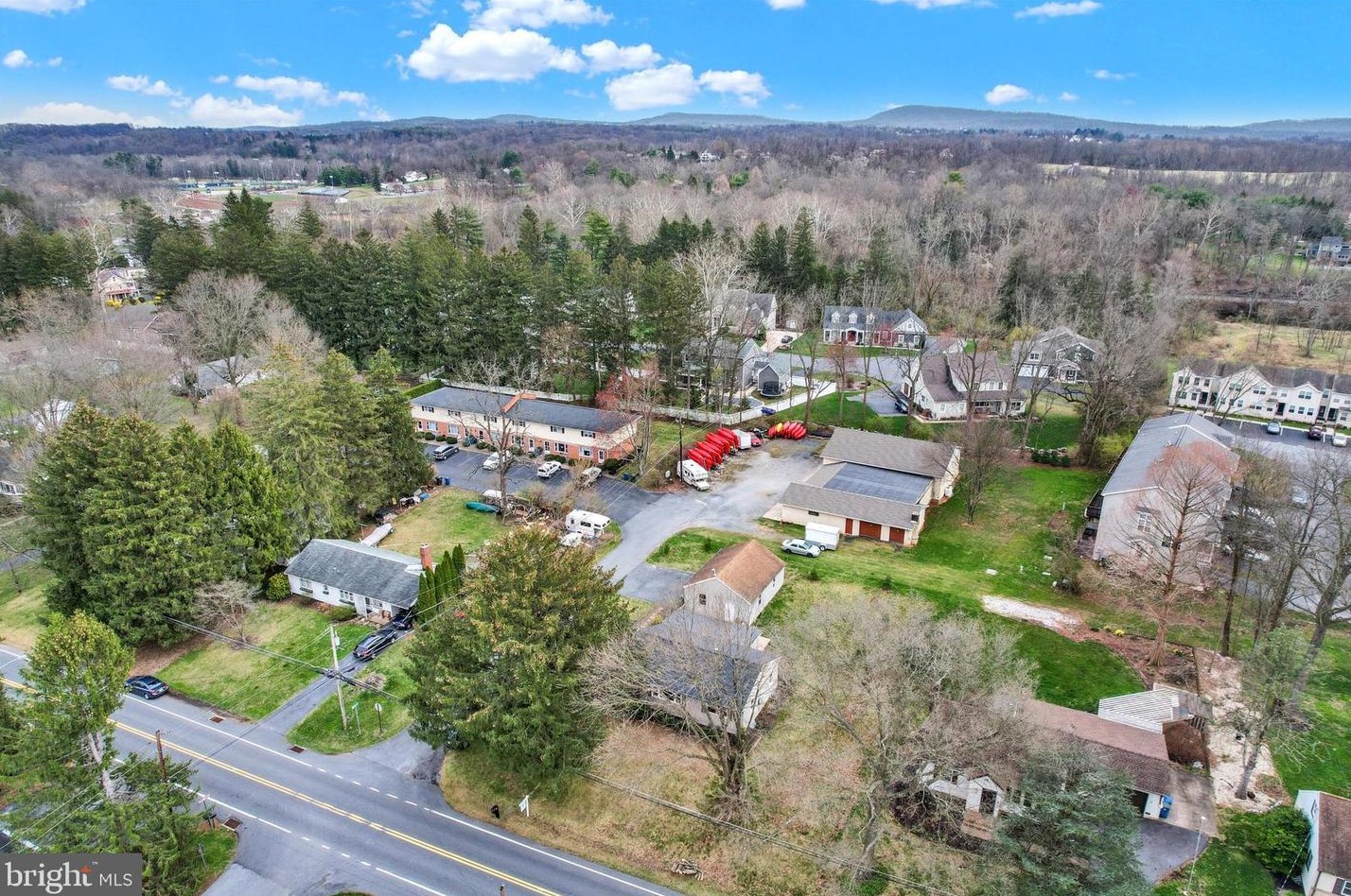 801 Grantham Rd, Grantham PA  17027-6600 exterior