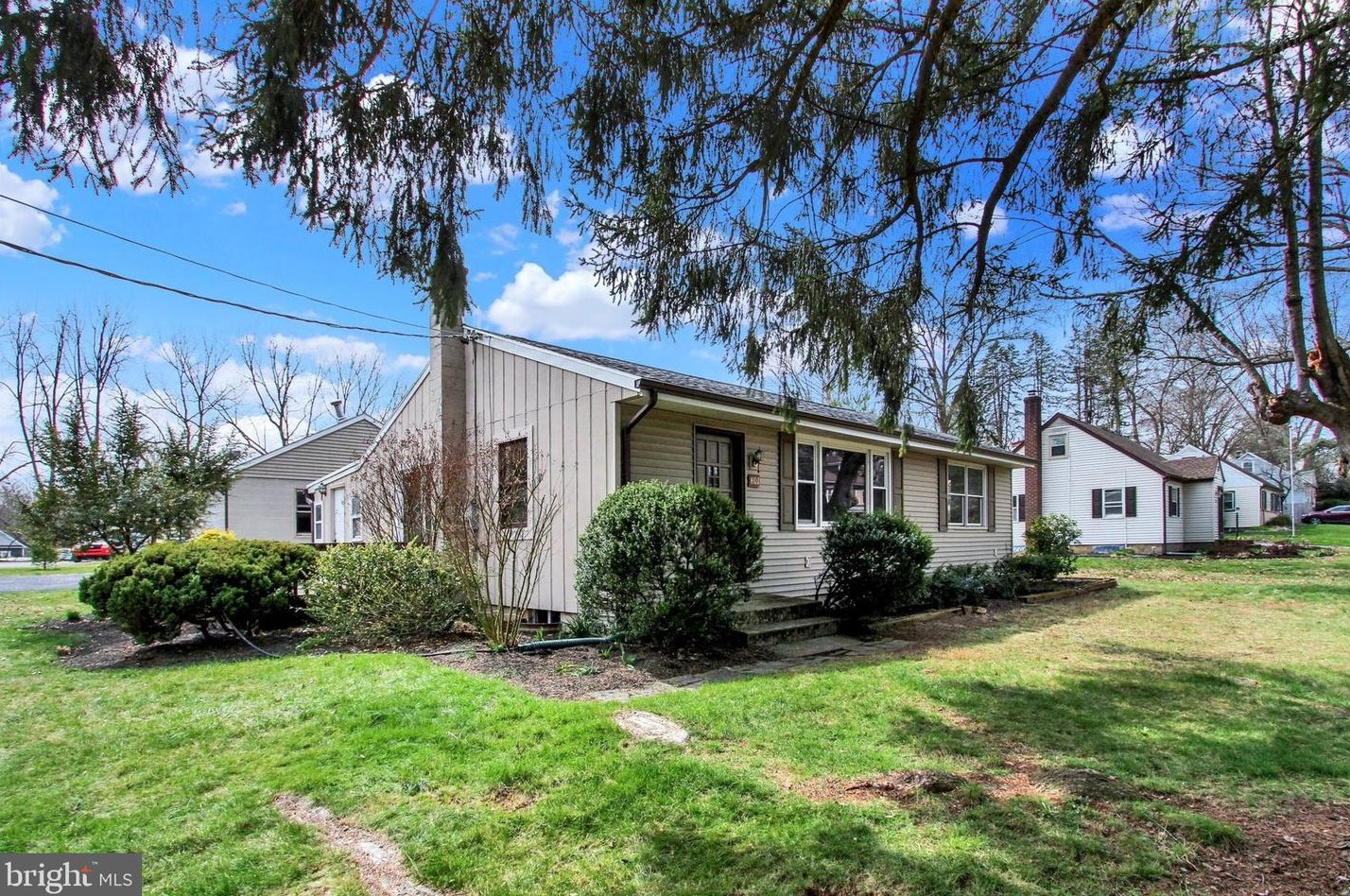 801 Grantham Rd, Grantham PA  17027-6600 exterior