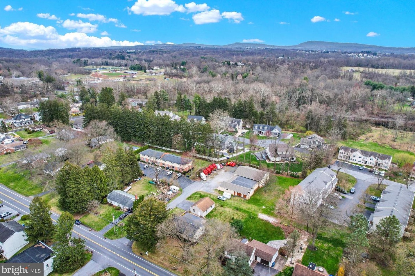 801 Grantham Rd, Grantham PA  17027-6600 exterior