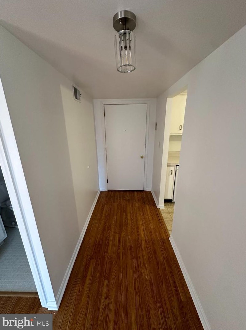 2109 Cedar Run Dr #206, Camp Hill, PA 17011