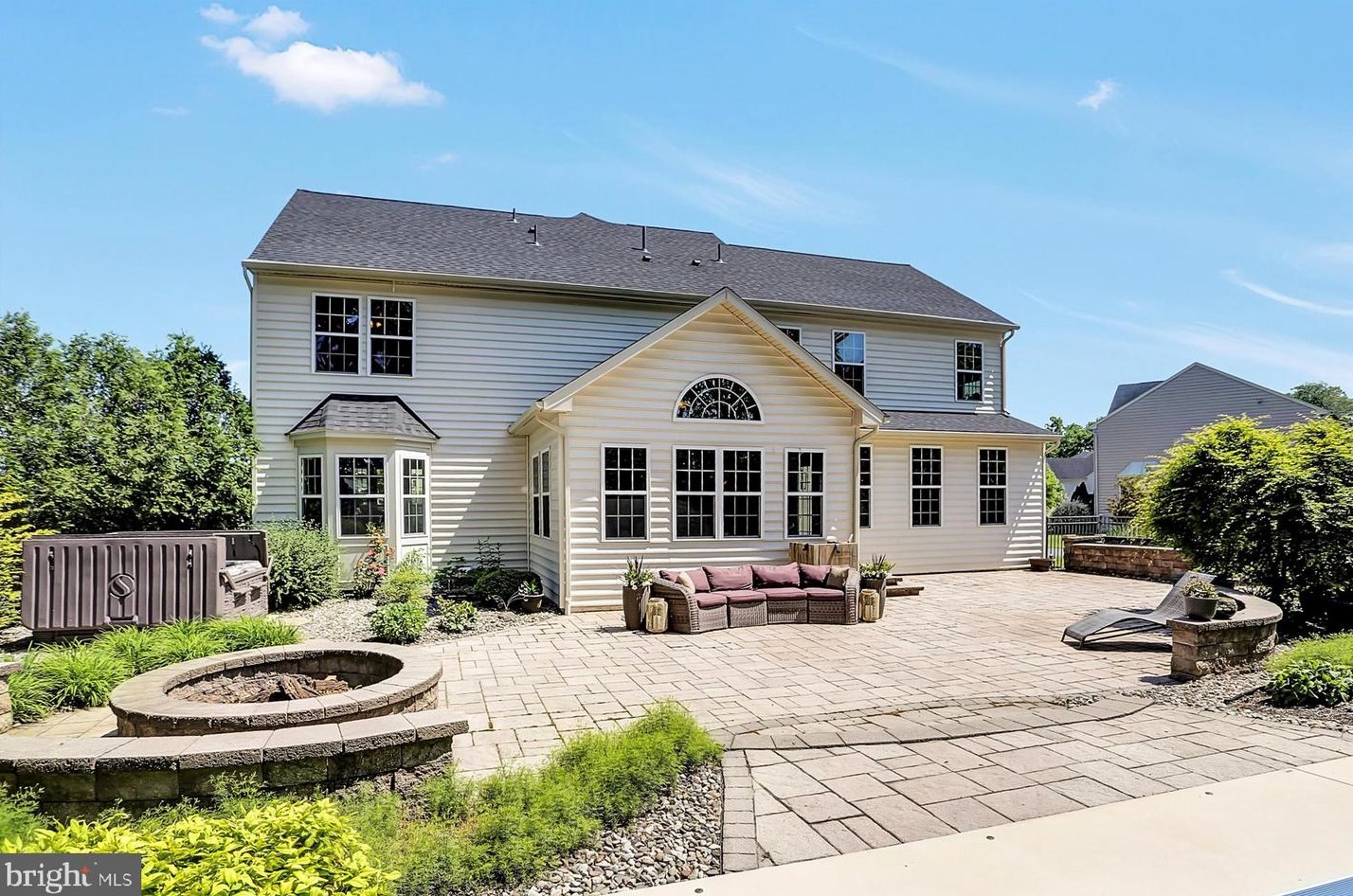 147 Warm Sunday Way, Navy Sup Dpt PA 17050-3802 exterior