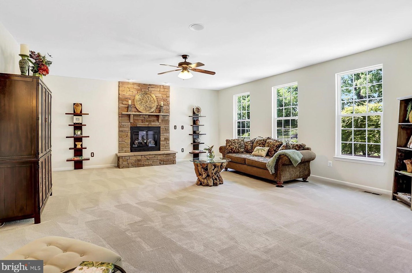 147 Warm Sunday Way, Navy Sup Dpt PA 17050-3802 exterior