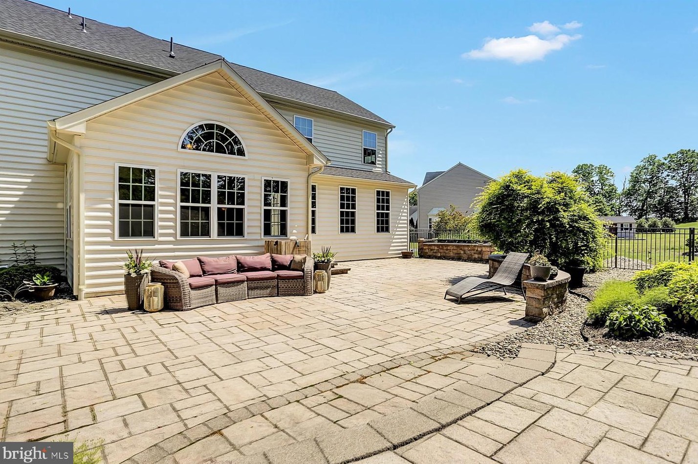 147 Warm Sunday Way, Navy Sup Dpt PA 17050-3802 exterior