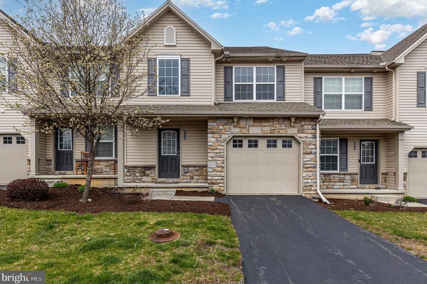 6119 Galleon Dr, Navy Sup Dpt PA  17050-2917 exterior