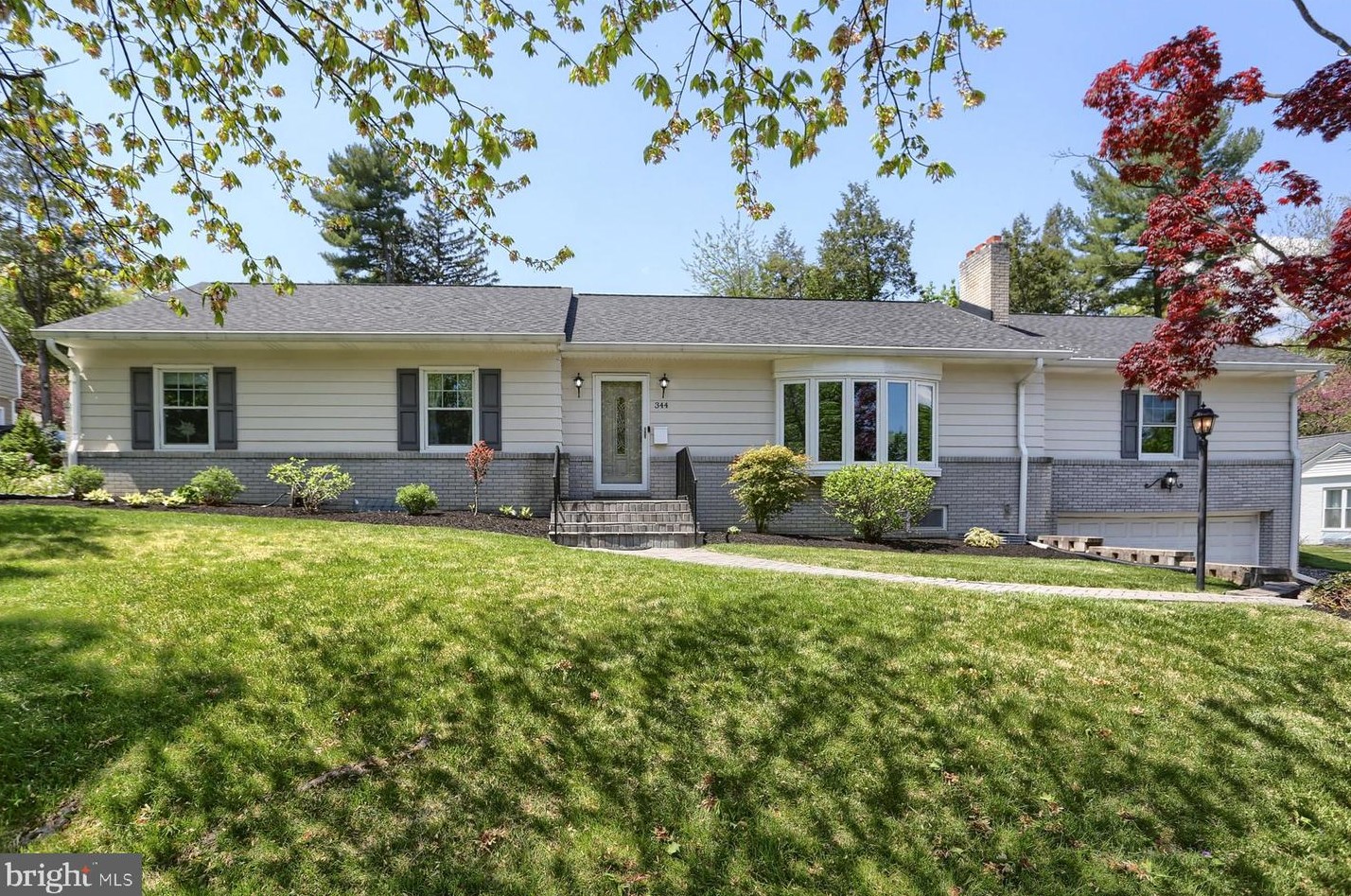 344 25th St, Camp Hill, PA 17011-3612