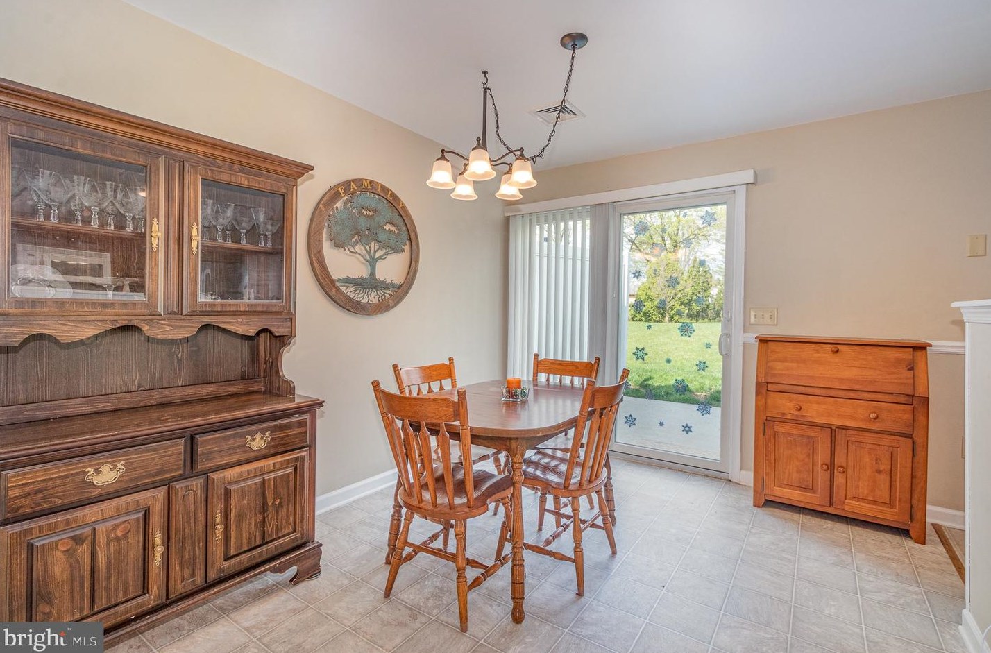 37 Pine St, Carlisle, PA 17013