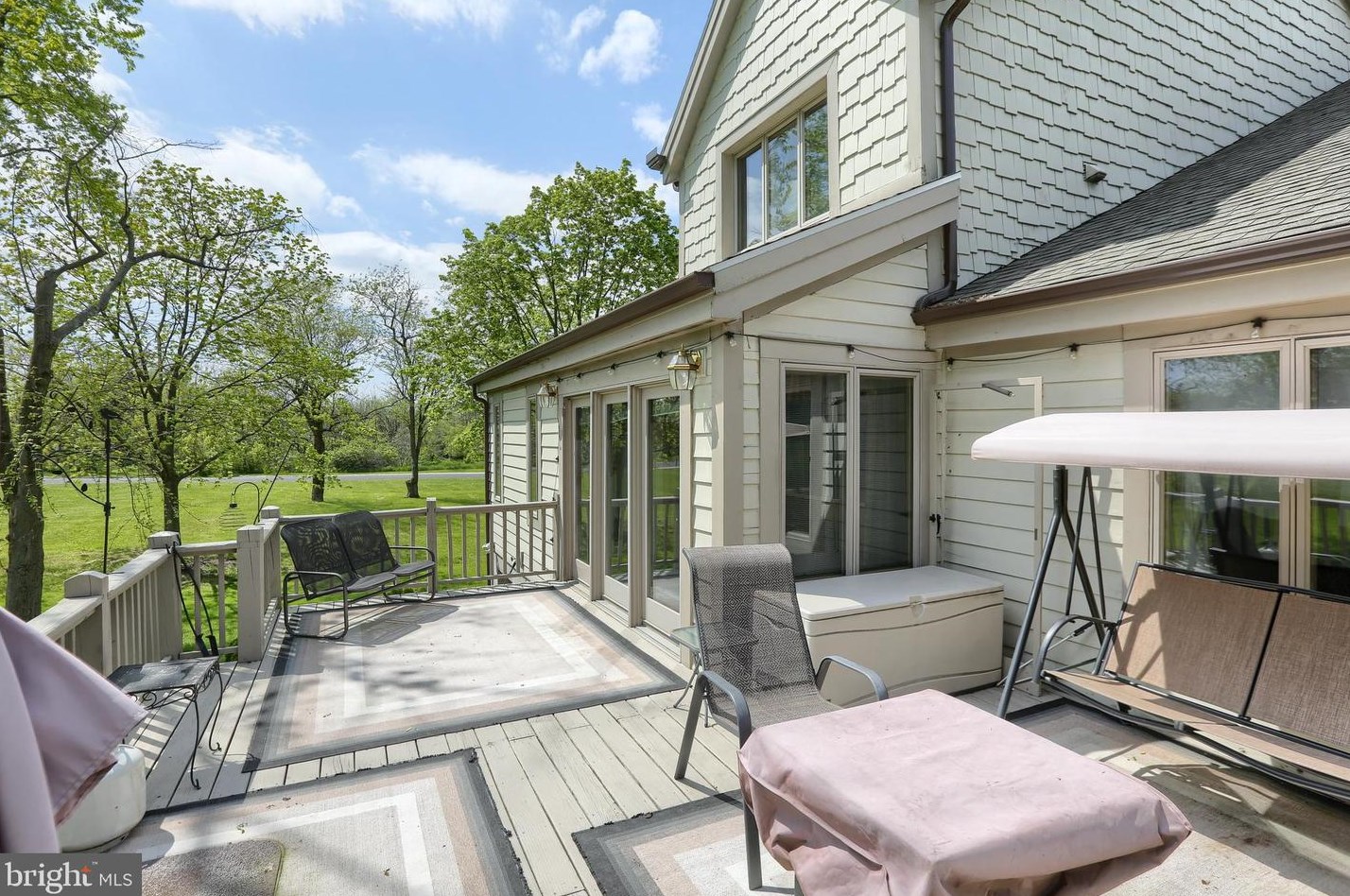 1207 Pheasant Dr, Carlisle PA 17013-1228 exterior