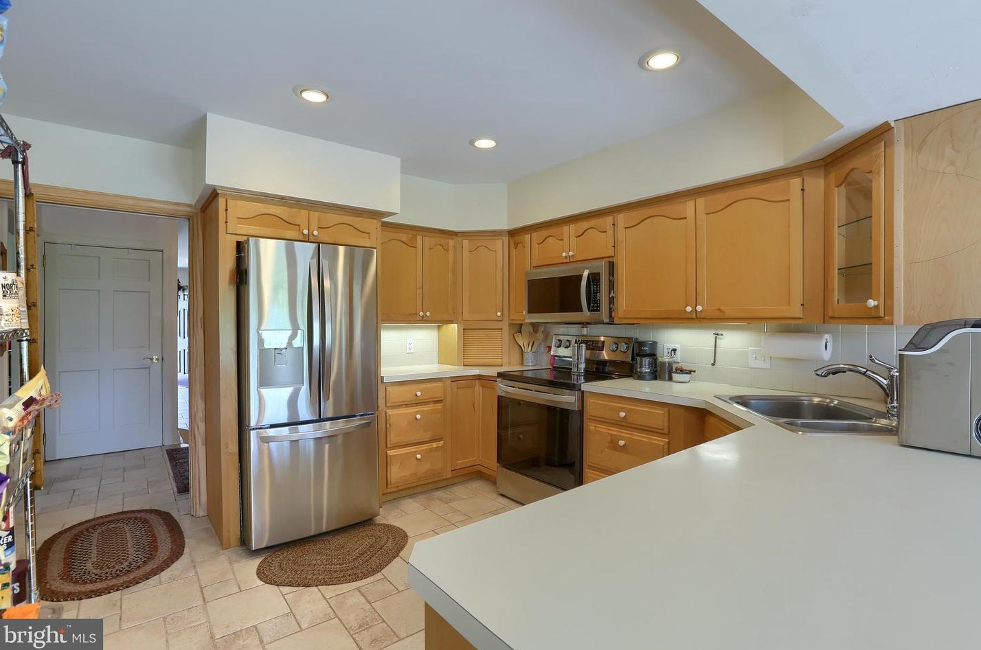 1207 Pheasant Dr, Carlisle PA 17013-1228 exterior