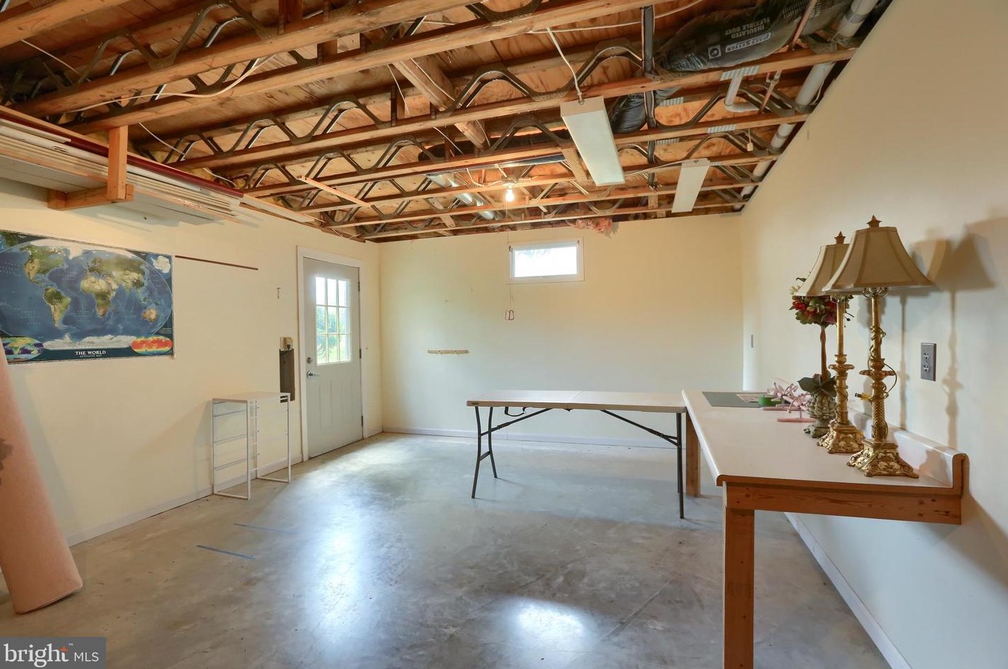 1207 Pheasant Dr, Carlisle PA 17013-1228 exterior