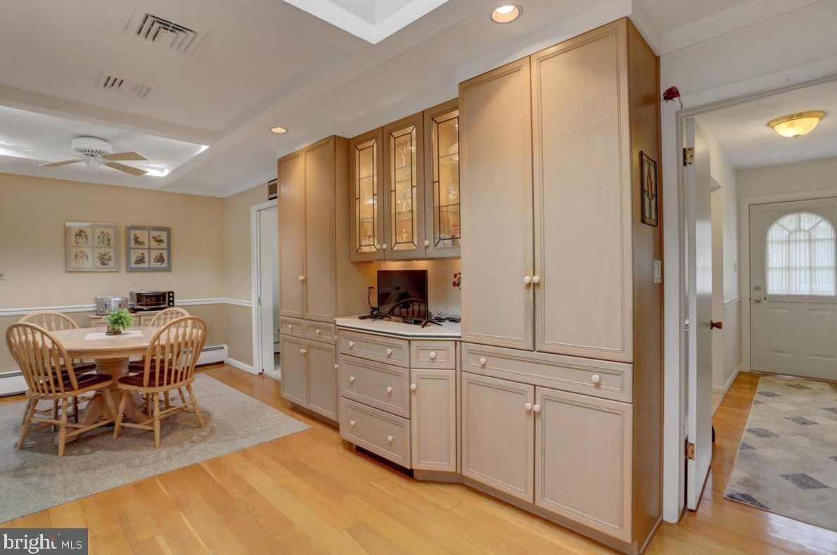 12 Manor Dr, Navy Sup Dpt, PA 17055-6133