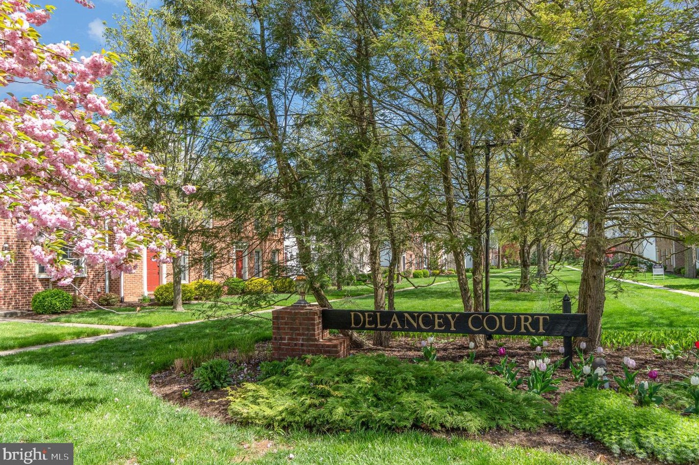 467 Delancey Ct, Navy Sup Dpt, PA 17055-5455