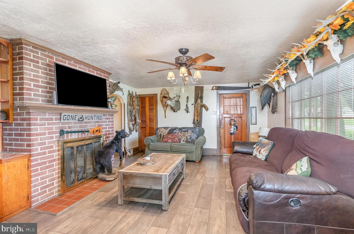 39 Maple Ave, Walnut Bottom PA  17266-9701 exterior