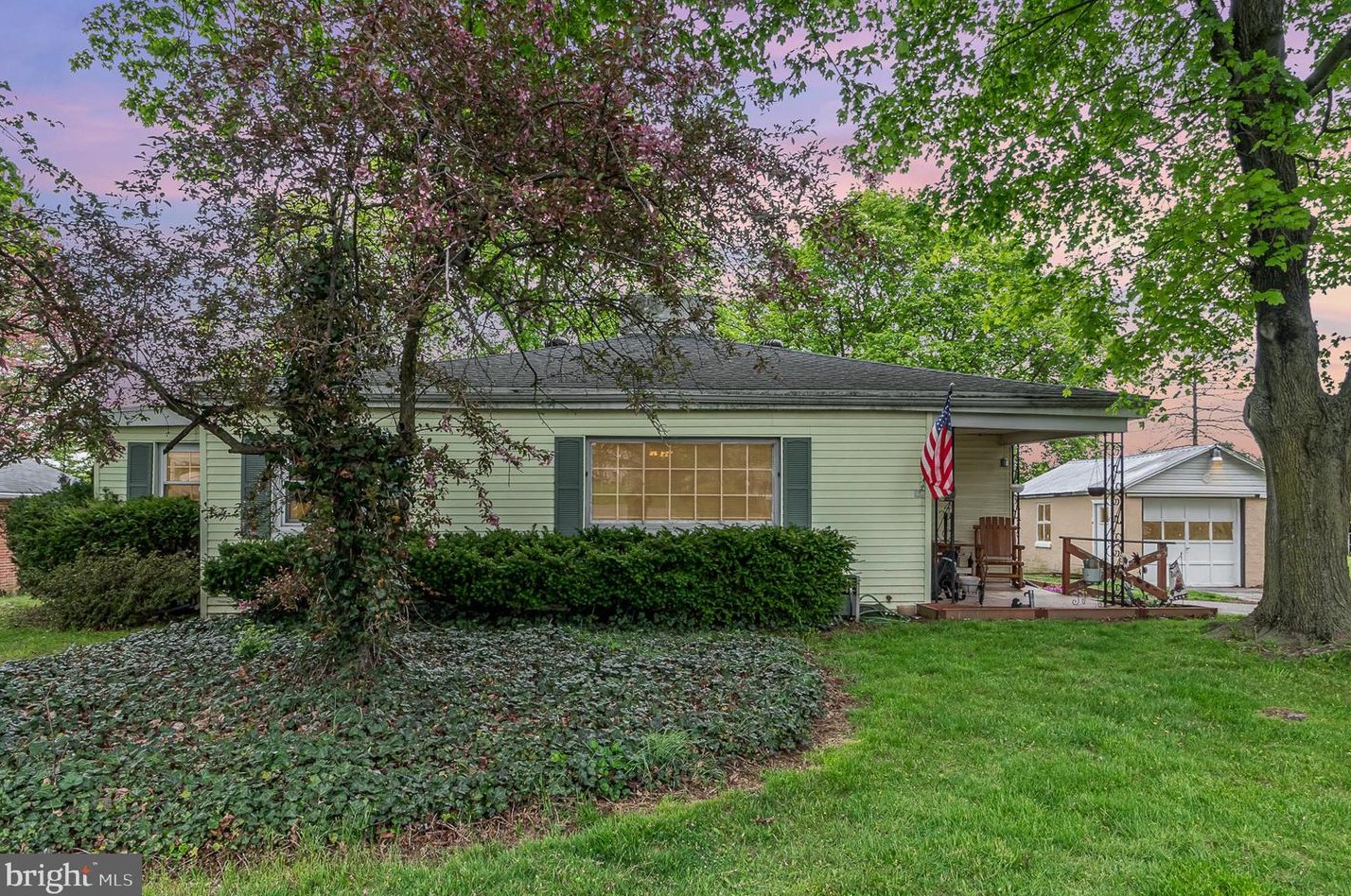 39 Maple Ave, Walnut Bottom PA  17266-9701 exterior